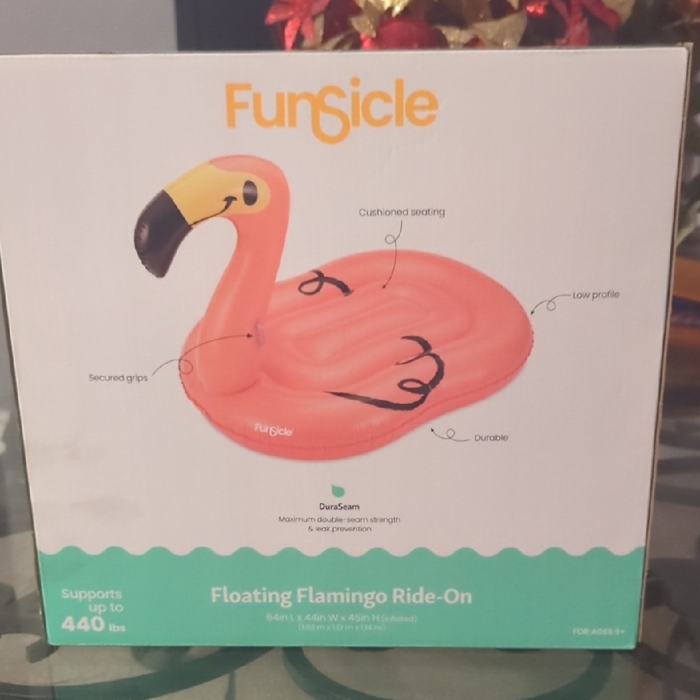 Pink Inflatable Flamingo 🦩 - Picture 2 of 2